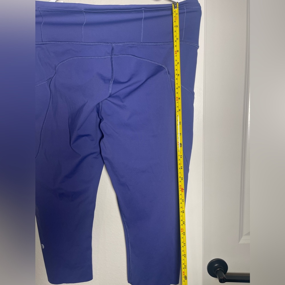 LULULEMON Crop 24", Size 12